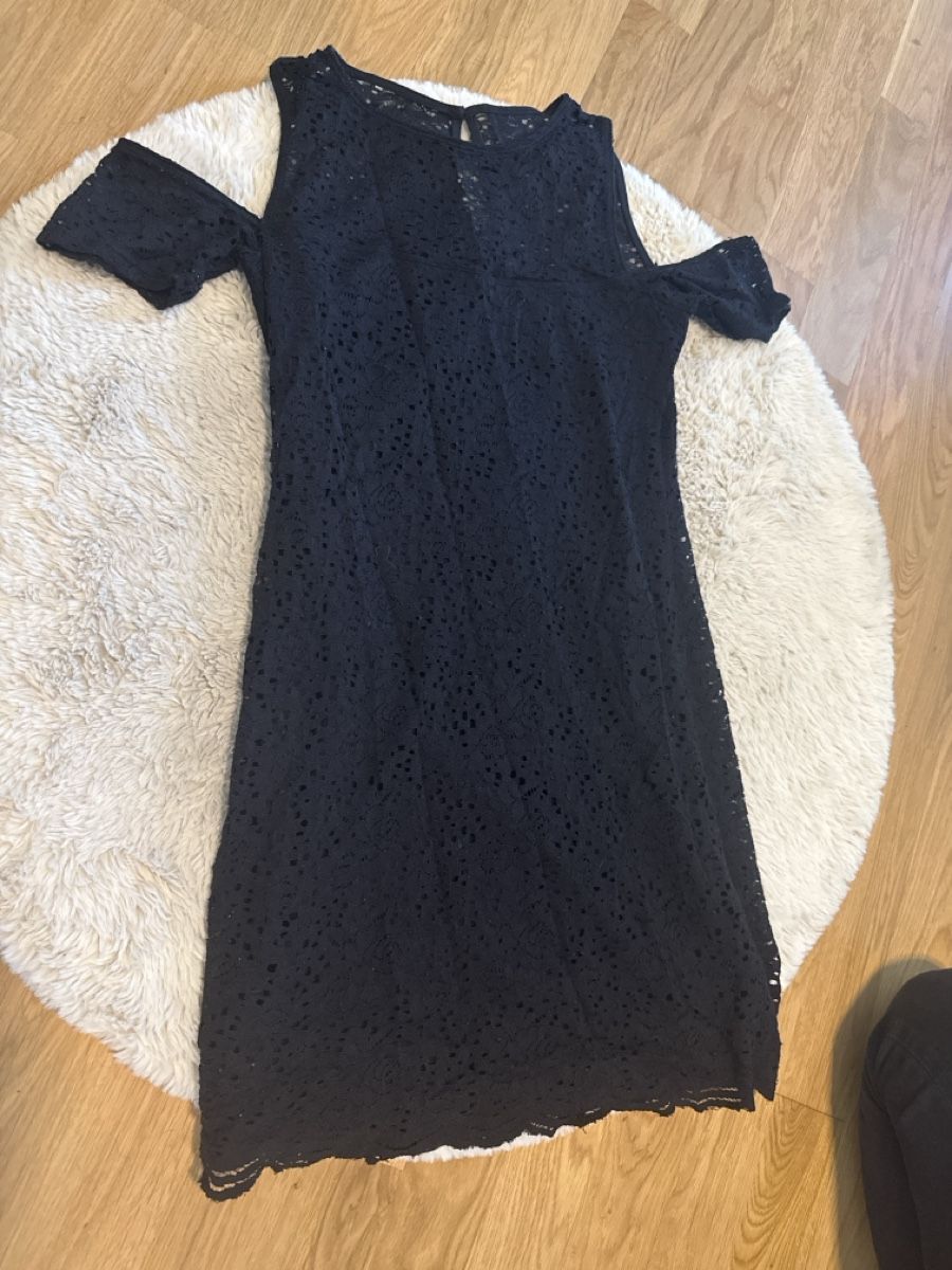 Hollister Vestiti: Schwarzes Hollister Kleid Spitze – Usato da Sevelen venduto da Shelly