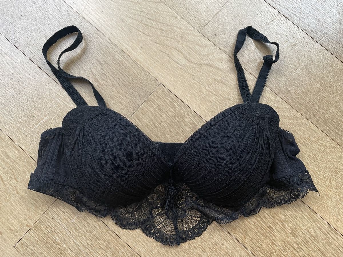 Altra biancheria intima: Spitzen-BH, 80B Neuwertig – Nuovo (secondo la descrizione) da aarau venduto da A.Naef