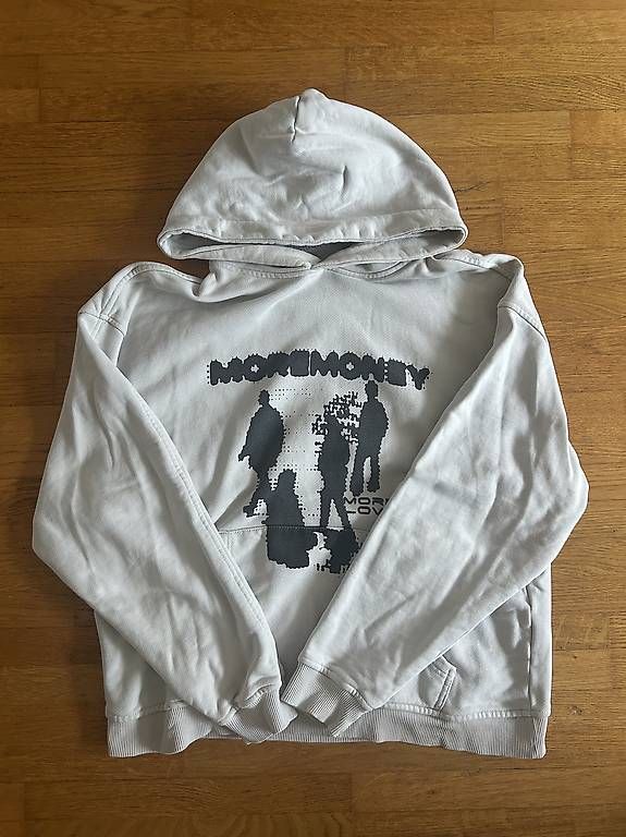 Maglioni & Felpe: moremoneymorelove hoodie – Usato da Hünenberg See venduto da broglisvintage