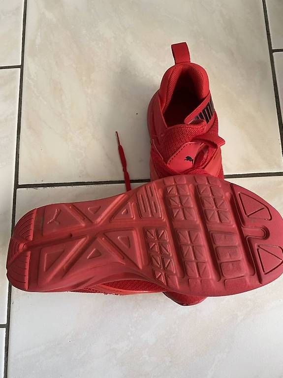 Schuhe für Jungen: Vend deux paires de baskets enfants – Gebraucht aus Morrens VD von gia_sfs5 1