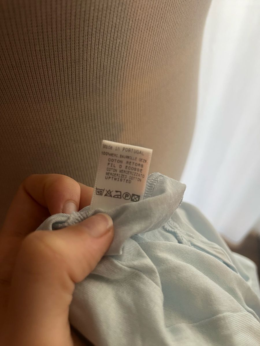 Hanro Robes: Kleid HANRO hellblau mit Spitze Grösse L – D'occasion à Kriens par phi_l95v 5
