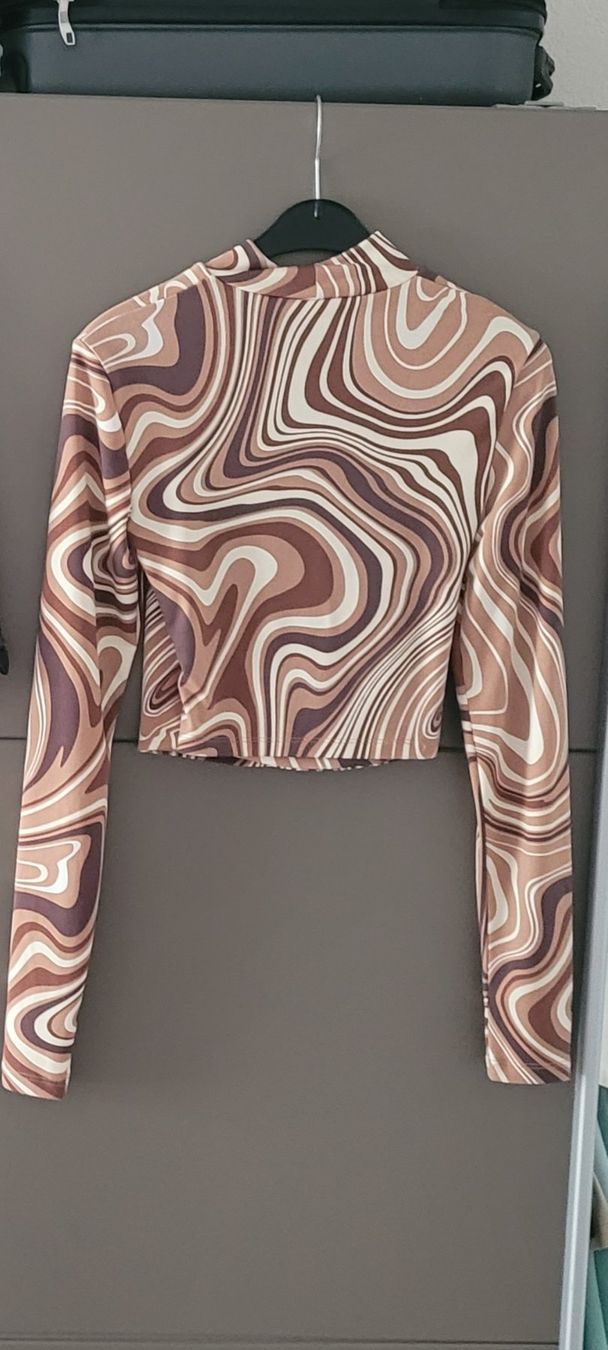 T-Shirts: Top AMISU Taille S/36 – Neu (gemäss Beschreibung) aus Vevey von x_y_f 1