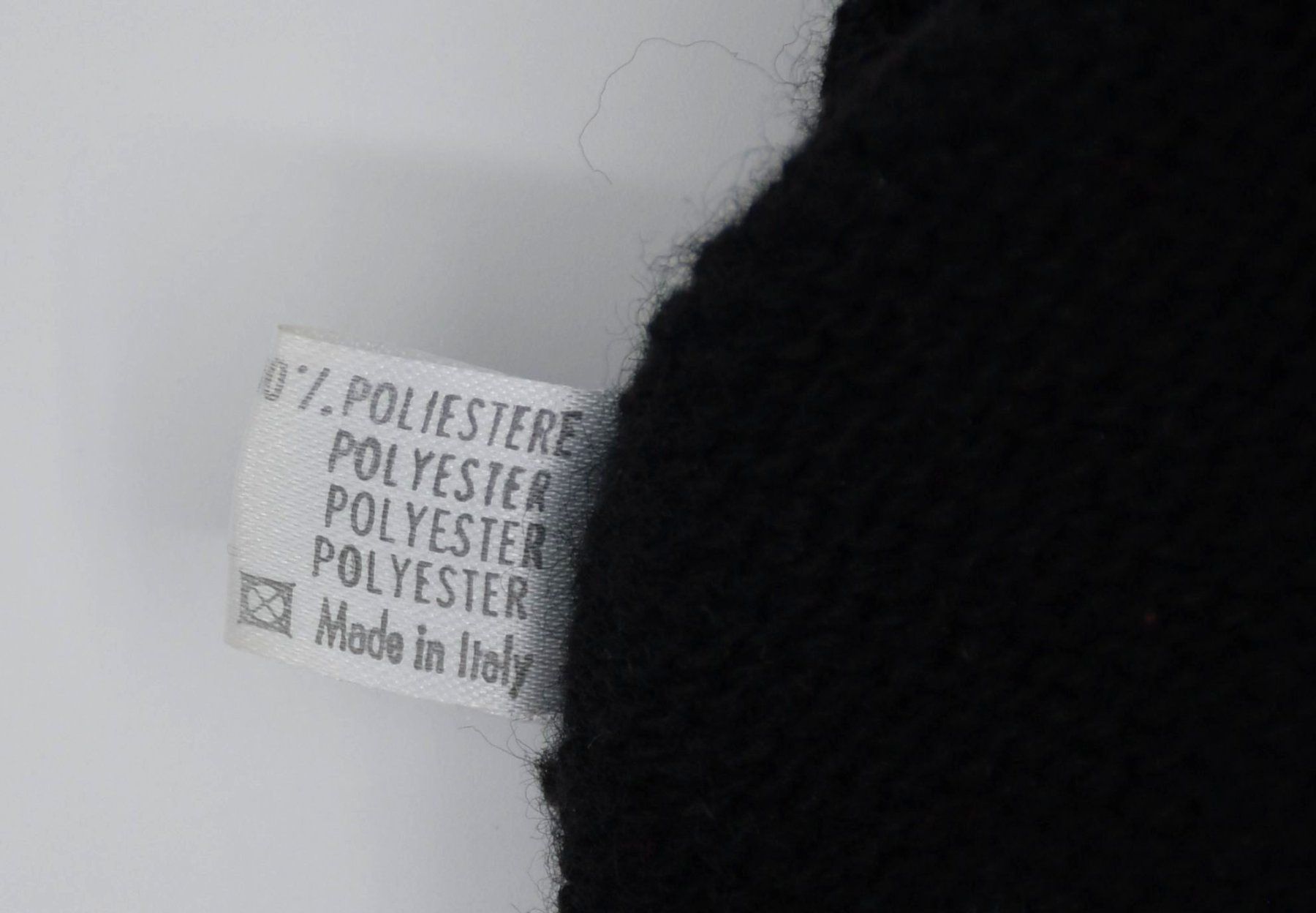 Hüte, Mützen & Caps: Strickmütze schwarz mit Bommel – Gebraucht aus Dürnten von pema28 4