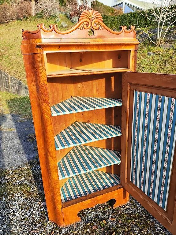 Armoires: Armoire de coin – D'occasion à Chernex par jmsprof 2