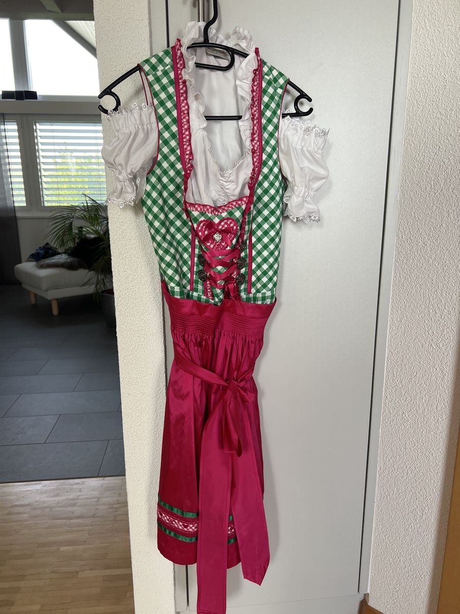 C&A Kleider: Dirndl – Gebraucht aus Thalheim von FamEd01 1