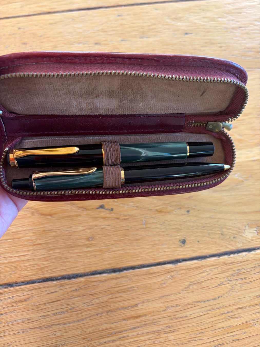 Pelikan Penna & Evidenziatori: Pelikan 2 vintage Schreibgeräte – Usato da Madetswil venduto da Steppenwolf.