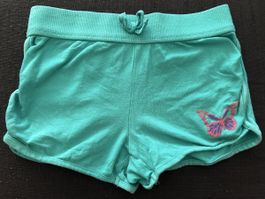 Bequeme kurze Hose 116