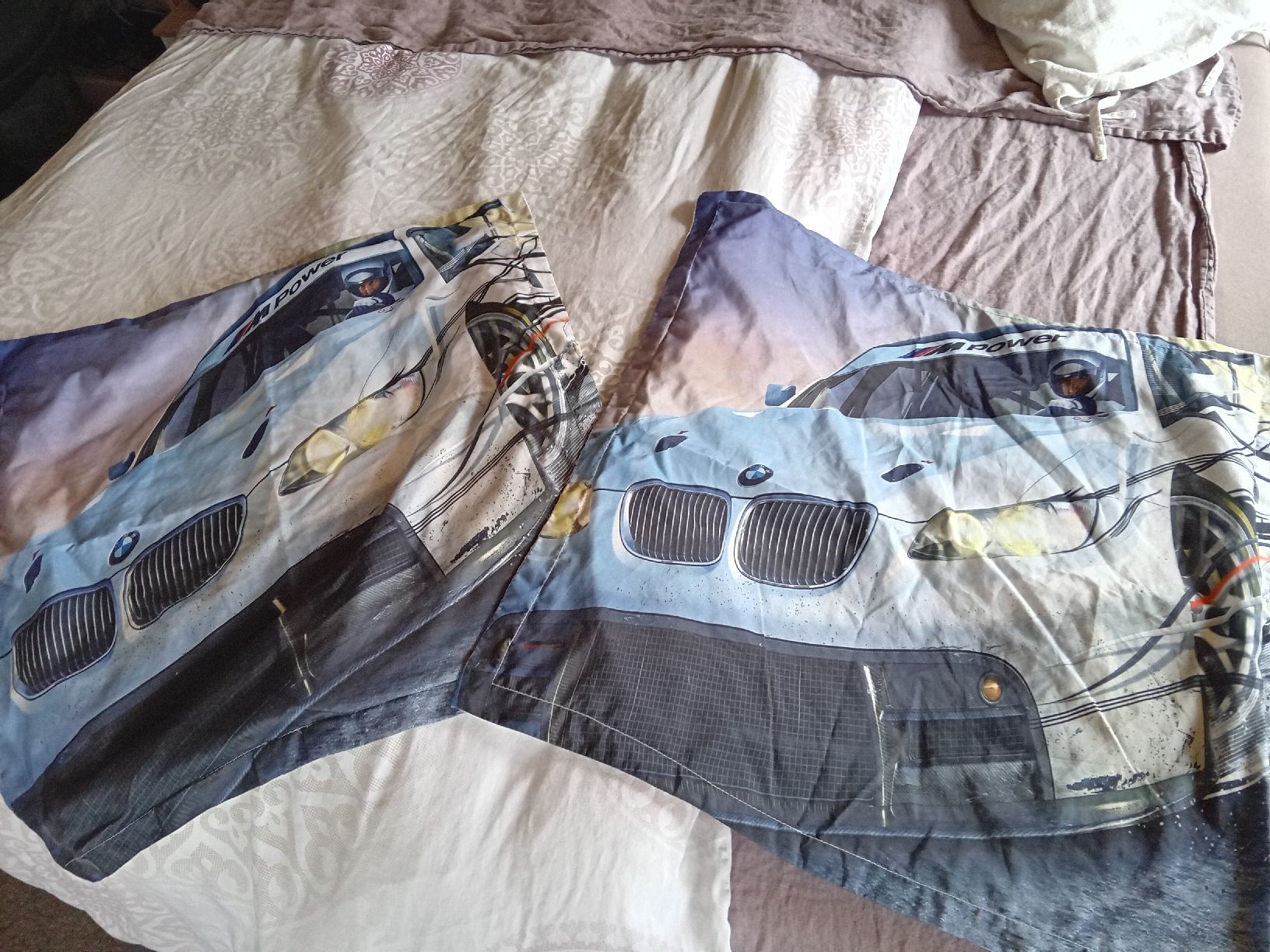 Biancheria da letto: Coole BMW Bettwäsche, neuwertig. – Nuovo (secondo la descrizione) da Rüthi (Rheintal) venduto da titlis07 2
