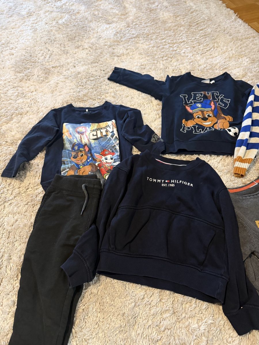 Lots de vêtements: Kleiderpaket – D'occasion à Basel par nl5_6bbx 2