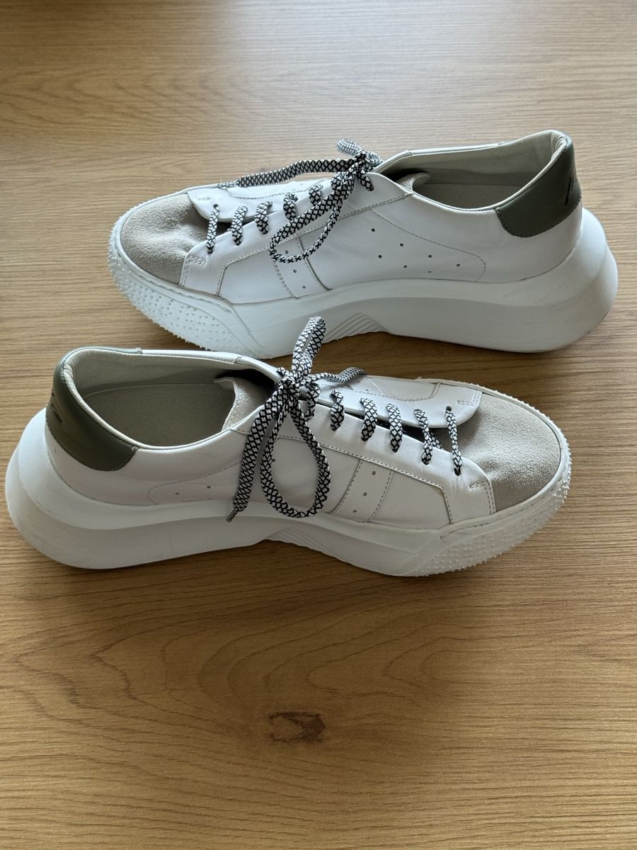 Herrenschuhe: Designer Sneaker aus Mykonos – Neu (gemäss Beschreibung) aus Bern von anja.zurbuchen 3