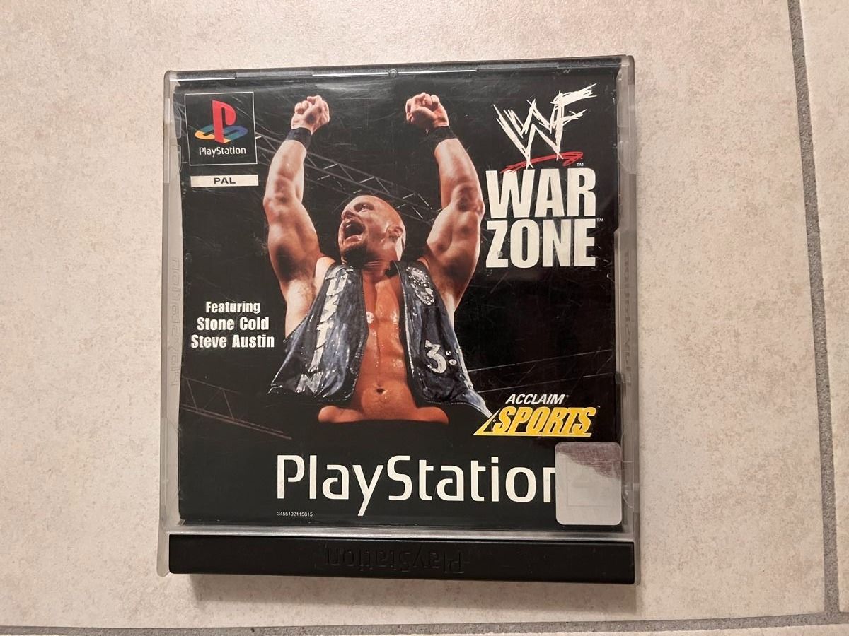 Giochi: WWF War Zone PS1 Wrestling Spiel PAL gebraucht – Usato da Suhr venduto da SchnapperCH