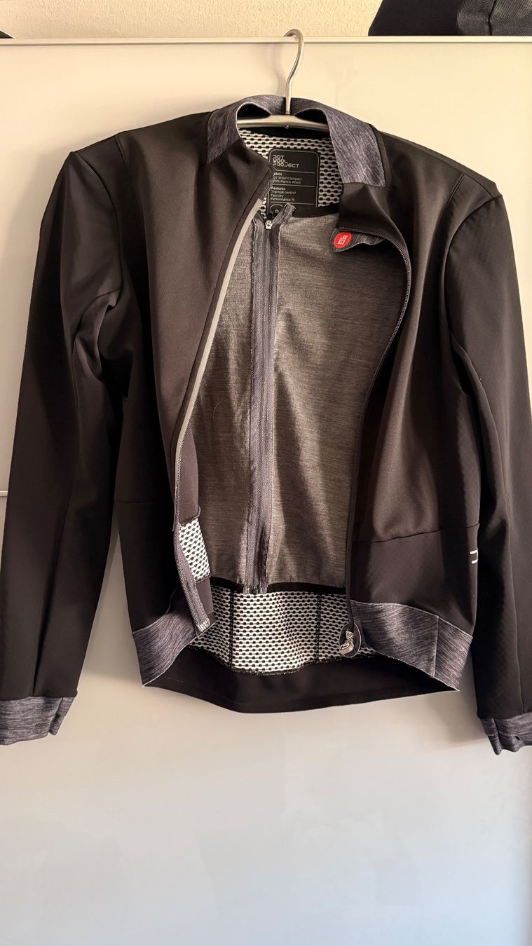 Jacken: Fahrradjacke Dotout Race Wool Air Max Jacket - Black Grey – Gebraucht aus Hüntwangen von captainamerica1 2