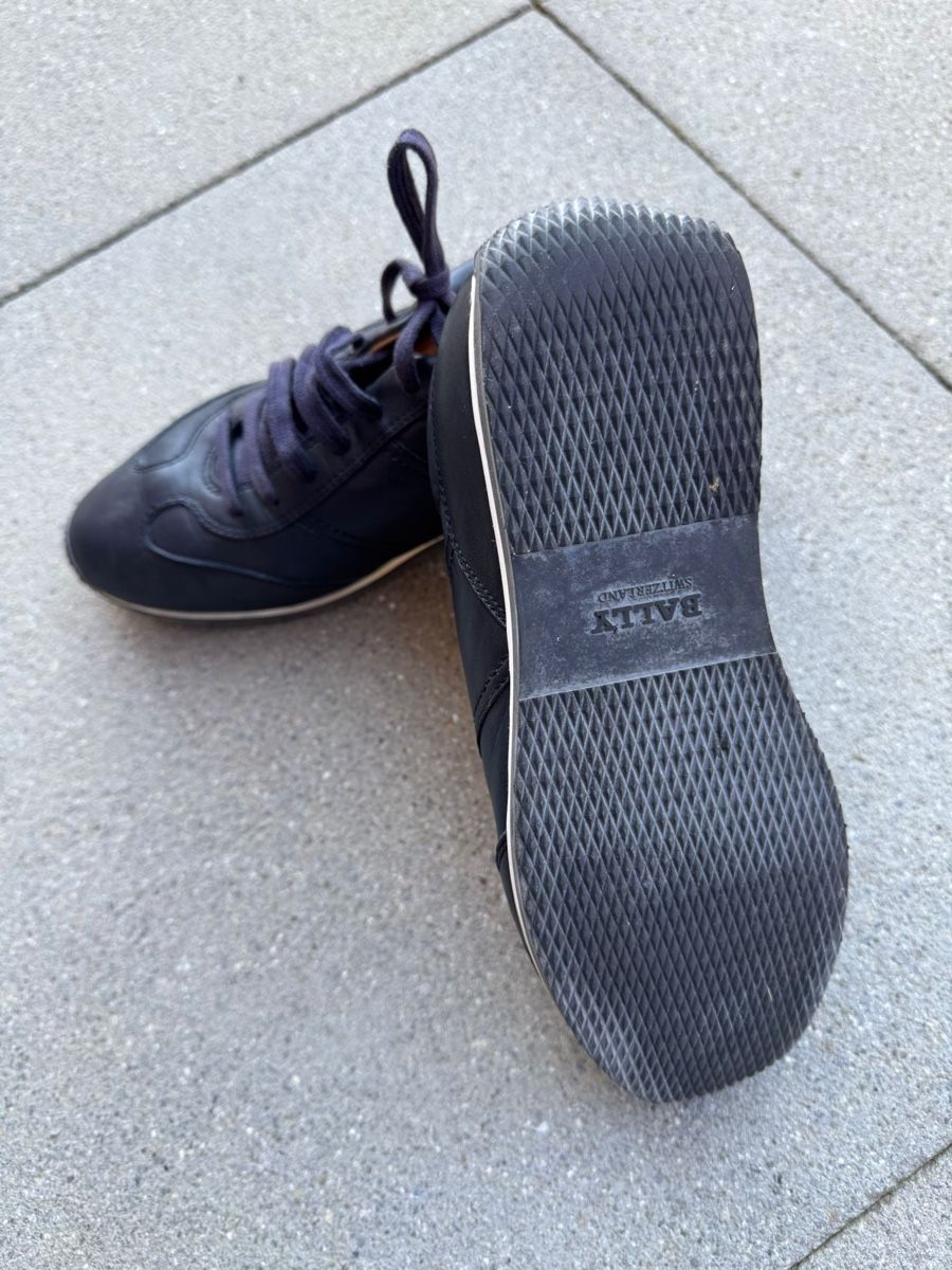Bally Damenschuhe: Bally Aldeia Sneakers Marine, Grösse 38.5 – Gebraucht aus Zollikon von snowflake10- 1