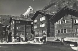 5 1 3 4   Dorfplatz  in  alt  Zermatt,  Matterhorn