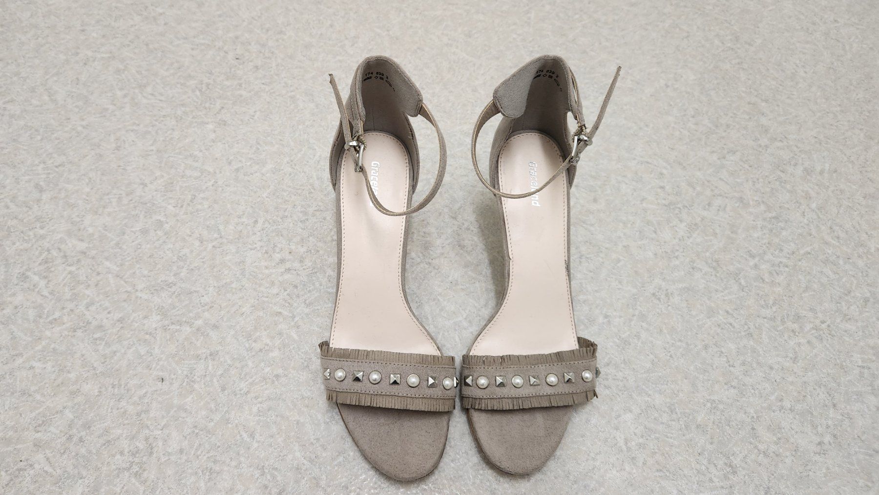 Graceland Damenschuhe: Sandalen – Neu (gemäss Beschreibung) aus Dübendorf von Jolenia