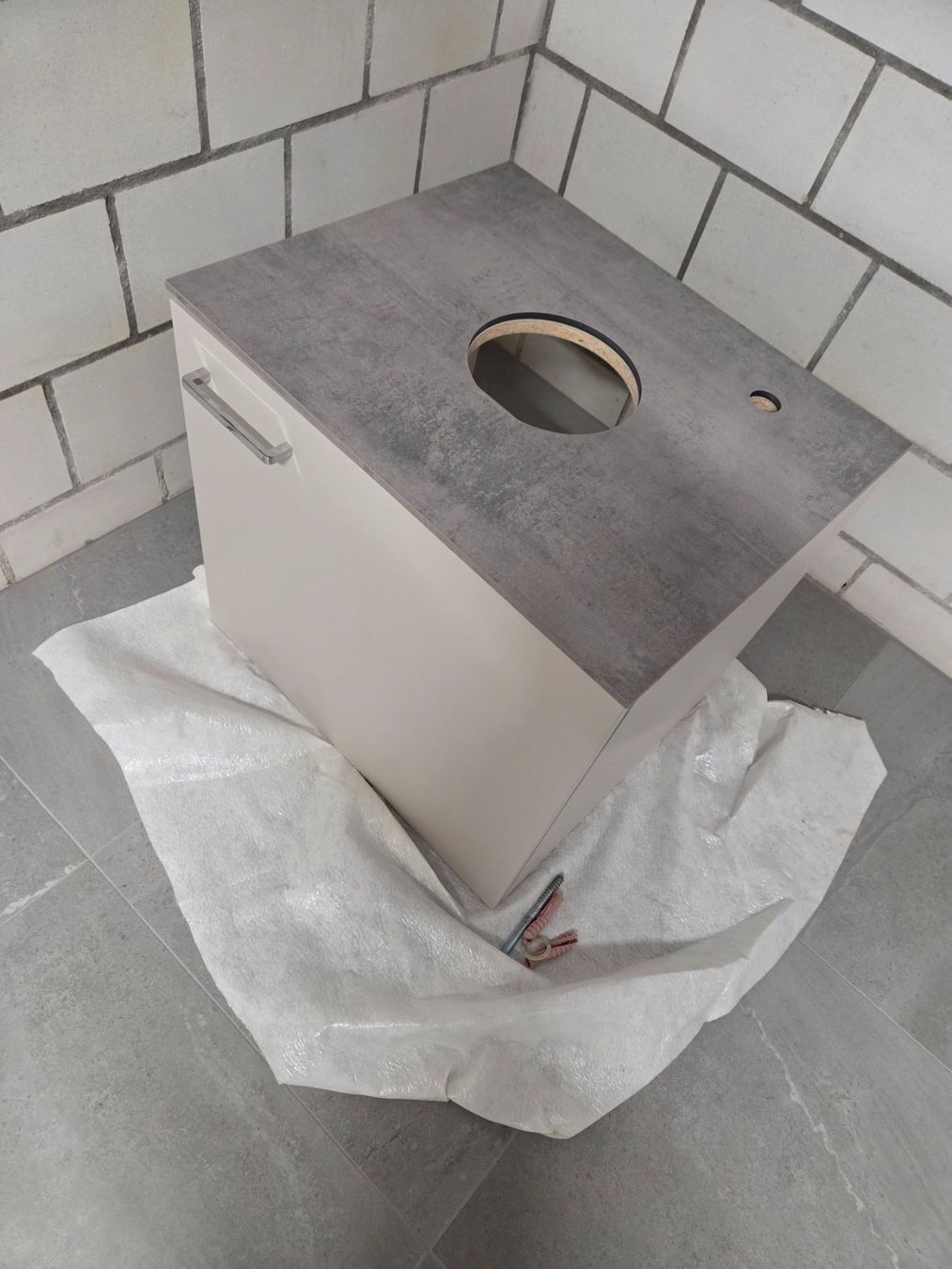 Mobili per bagno: Badezimmermöbel – Nuovo (secondo la descrizione) da Oberschrot venduto da mis_7d7j