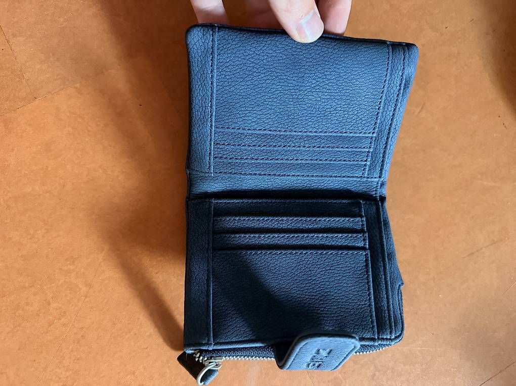 Brieftaschen: Portemonnaie – Neu (gemäss Beschreibung) aus Gwatt (Thun) von Glahad 2
