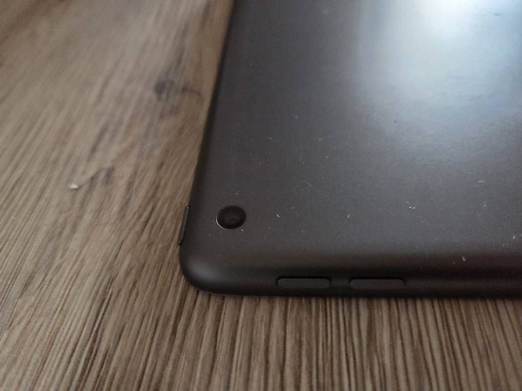 Apple Tablet PC: Apple iPad 2021 (9. Gen) 64gb – Usato da Aarau venduto da oksana90 1