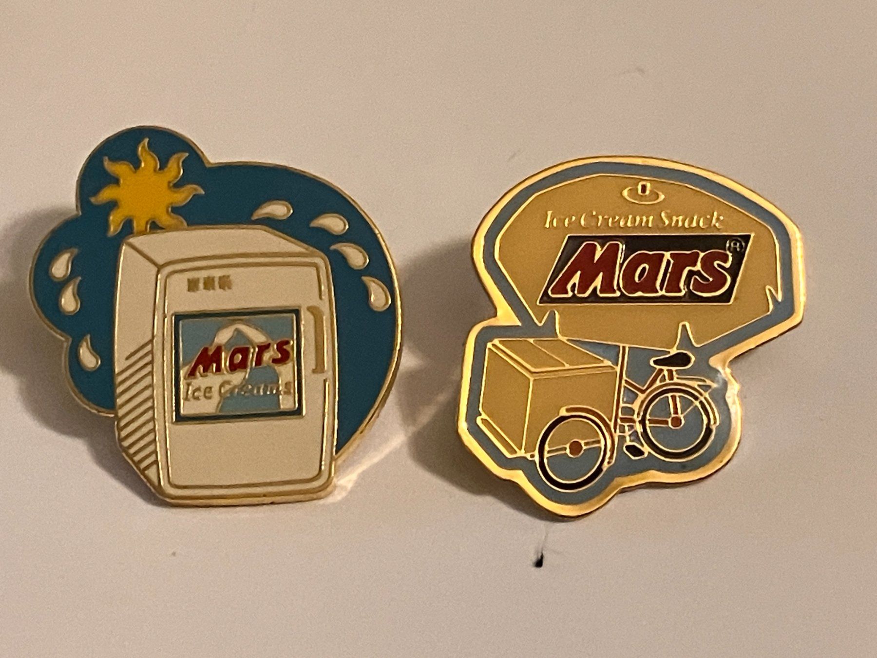 Plaketten & Abzeichen: 2 Pin Mars Ice Cream – Gebraucht aus Basel von djwwpp