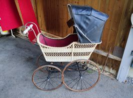 Ancienne poussette