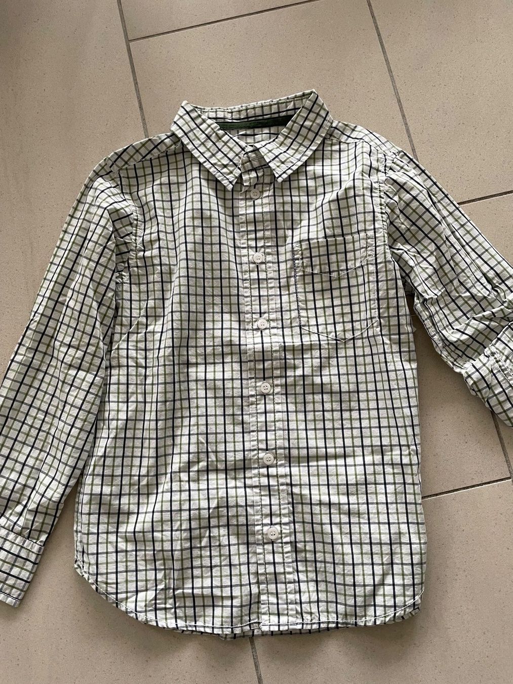 H&M Camicie, T-shirt & Polo: HEMD KNABE IN GR 134 VON LOGG  H&M – Nuovo e nell'imballaggio originale da Zug venduto da falama