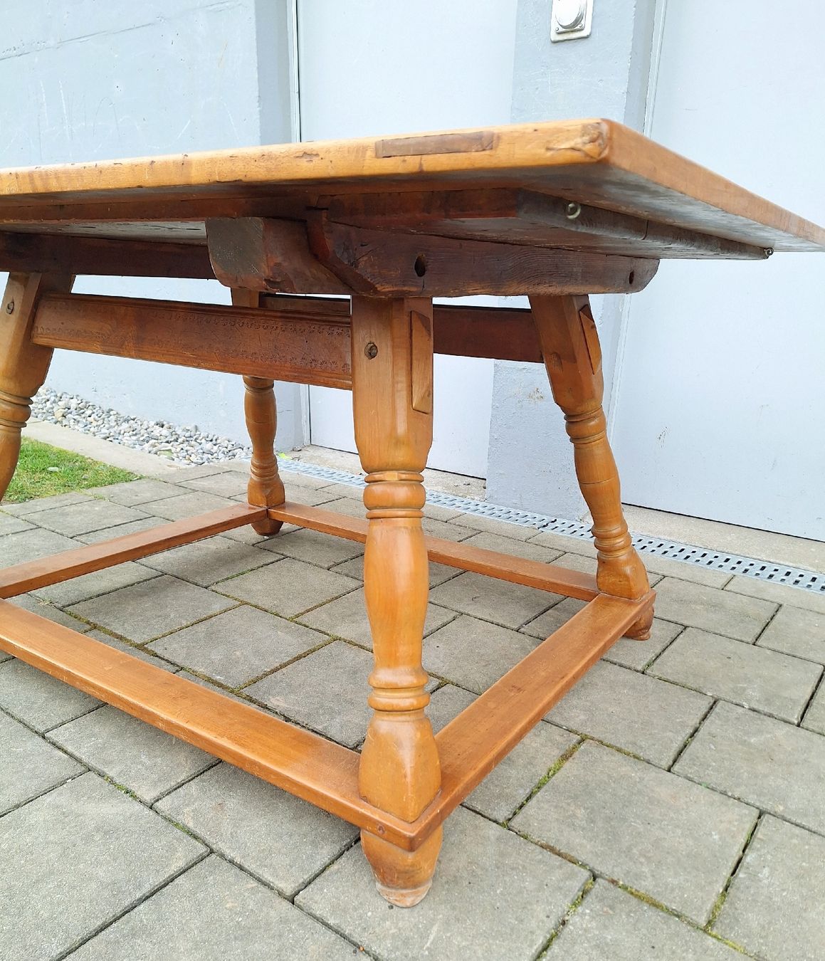 Tische: Antike Biedermeier Schiefertisch Barocker Stil  Nussbaum 19J – Gebraucht aus Fahrweid von SMILE.5 1