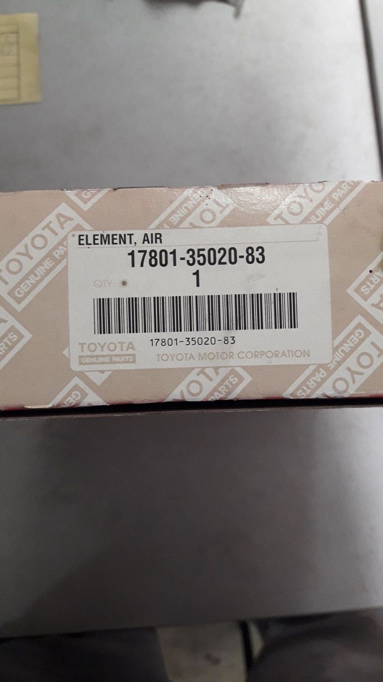 Ventilazione: Original TOYOTA Luftfilter 17801-35020-83 – Nuovo e nell'imballaggio originale da Flawil venduto da LG-AG_Teilemarkt