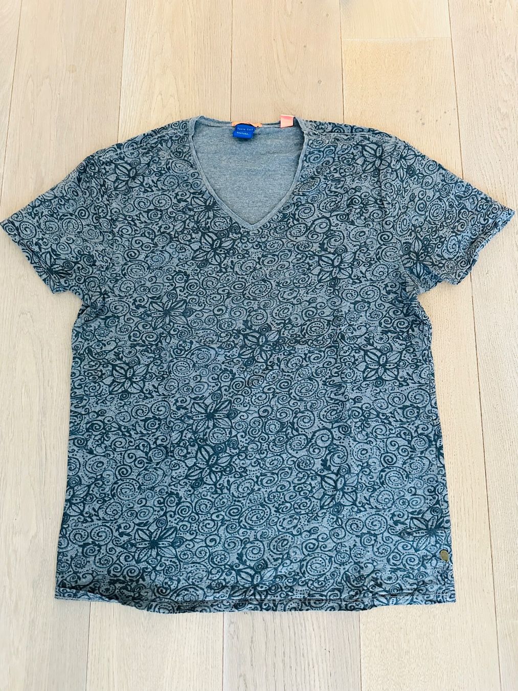 Maison Scotch T-shirt: Scotch & Soda t-shirt – Usato da Bern venduto da howi72