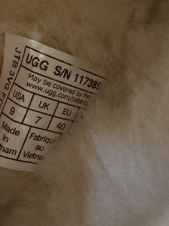 Ugg Scarpe da donna: Neue UGG Micro Chestnut US 9 40/40.5 – Usato da Baar venduto da chikikid 4