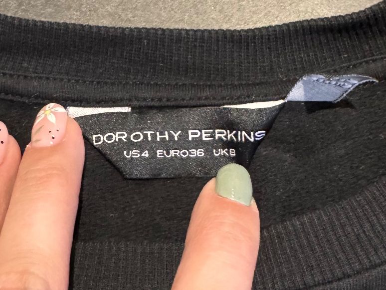 Dorothy Perkins Pulls & Sweat-shirts: Basic Pullover schwarz Dorothy Perkins Gr. 36 – D'occasion à Rothrist par Fondgruebe 4