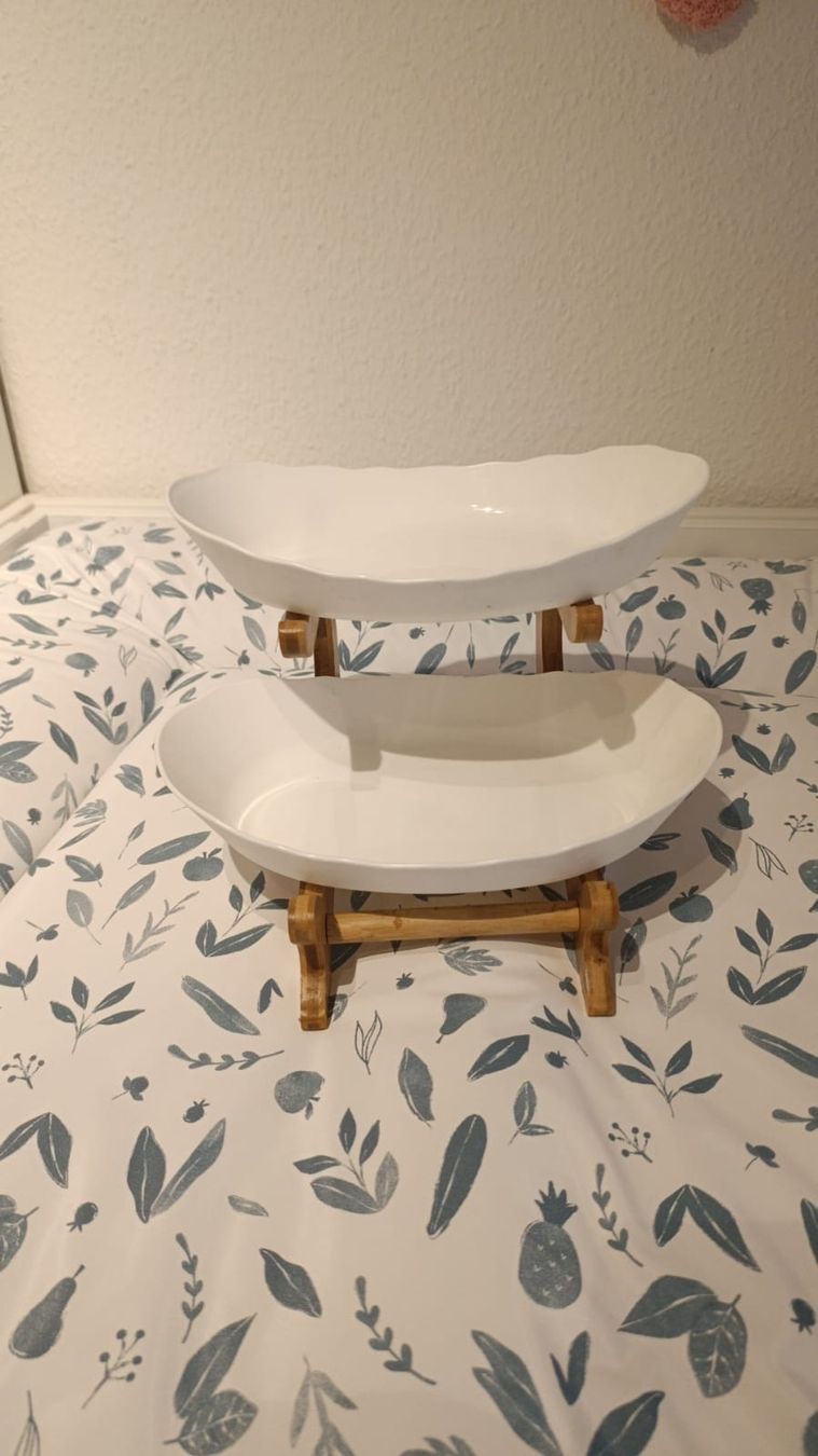 Tutte le decorazioni: Obst- und Gemüsekorb/ Etagere – Usato da Winterthur venduto da Ausmisten2026 1