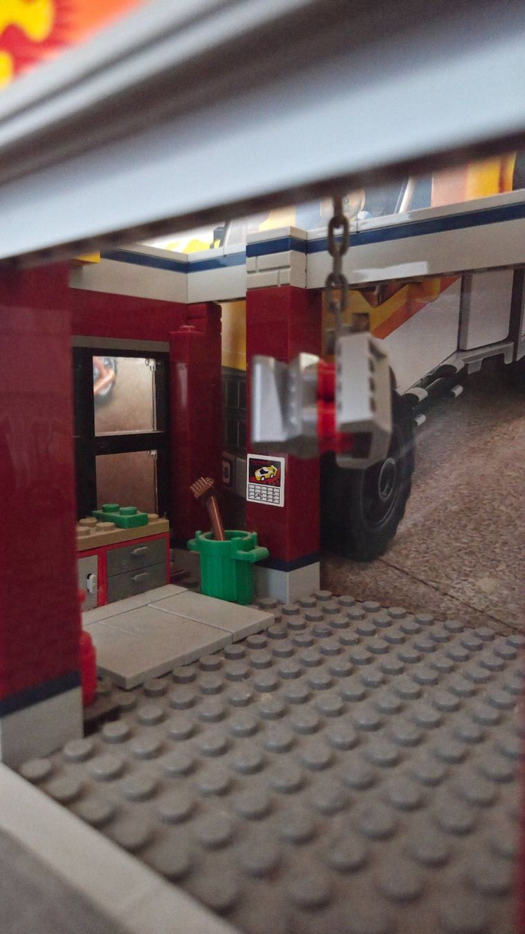 Lego Giocattoli: Lego Tuning Werkstatt 60258 – Usato da Schötz venduto da tuepfliqueen 3