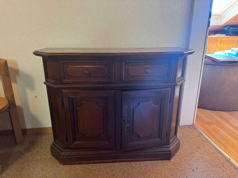 Commodes: Holzkommode – D'occasion à Sissach par velo016