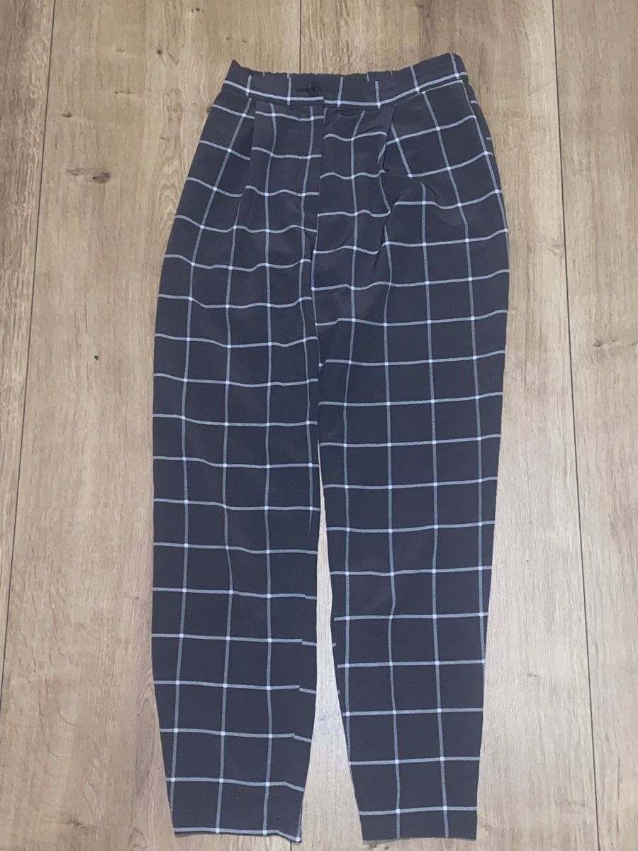 H&M Hosen: H&M Stoffhose grau kariert Grösse 34 – Gebraucht aus Wigoltingen von luu23 2