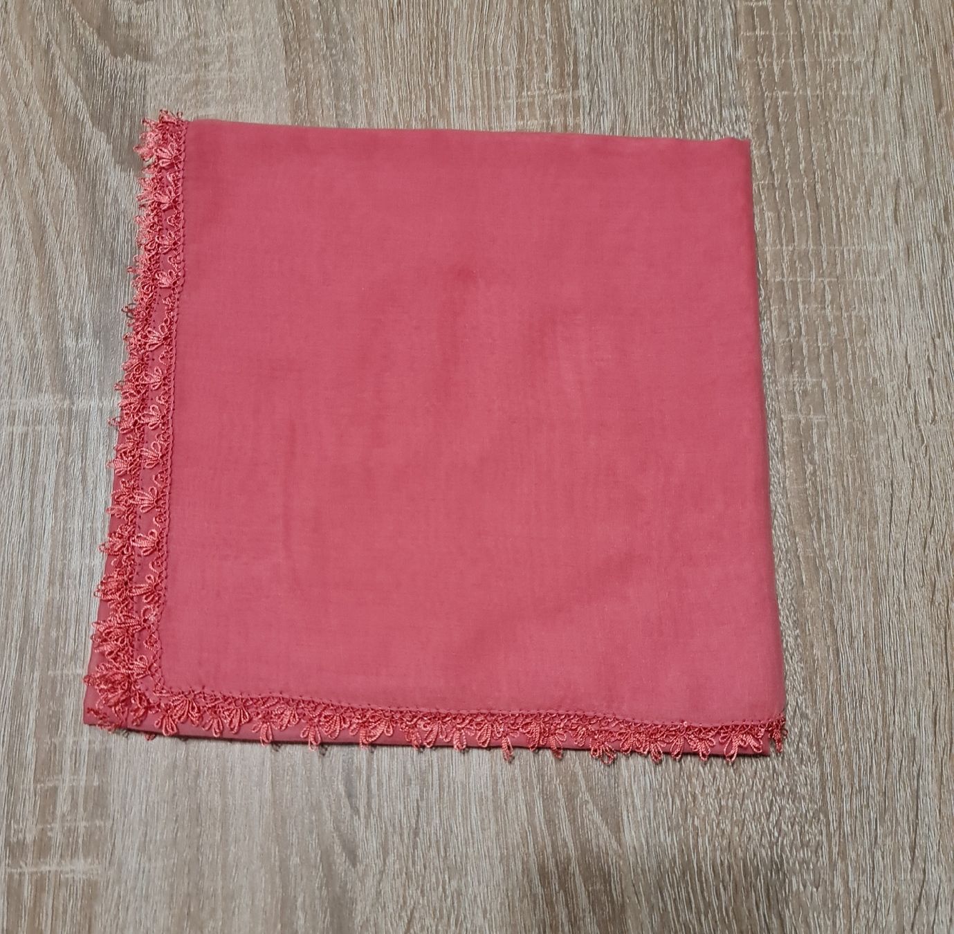 Foulard & Sciarpe: Foulard Rosa handgemachtes Randmuster – Nuovo e nell'imballaggio originale da Grafstal venduto da sel_yil