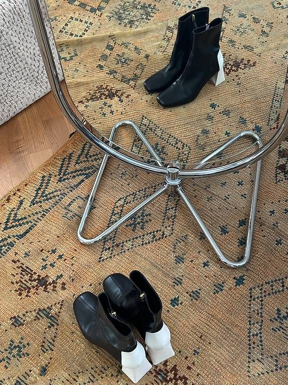 Damenschuhe: Unreal Fields B&W Boots – Gebraucht aus Zürich von andreagerber23 2