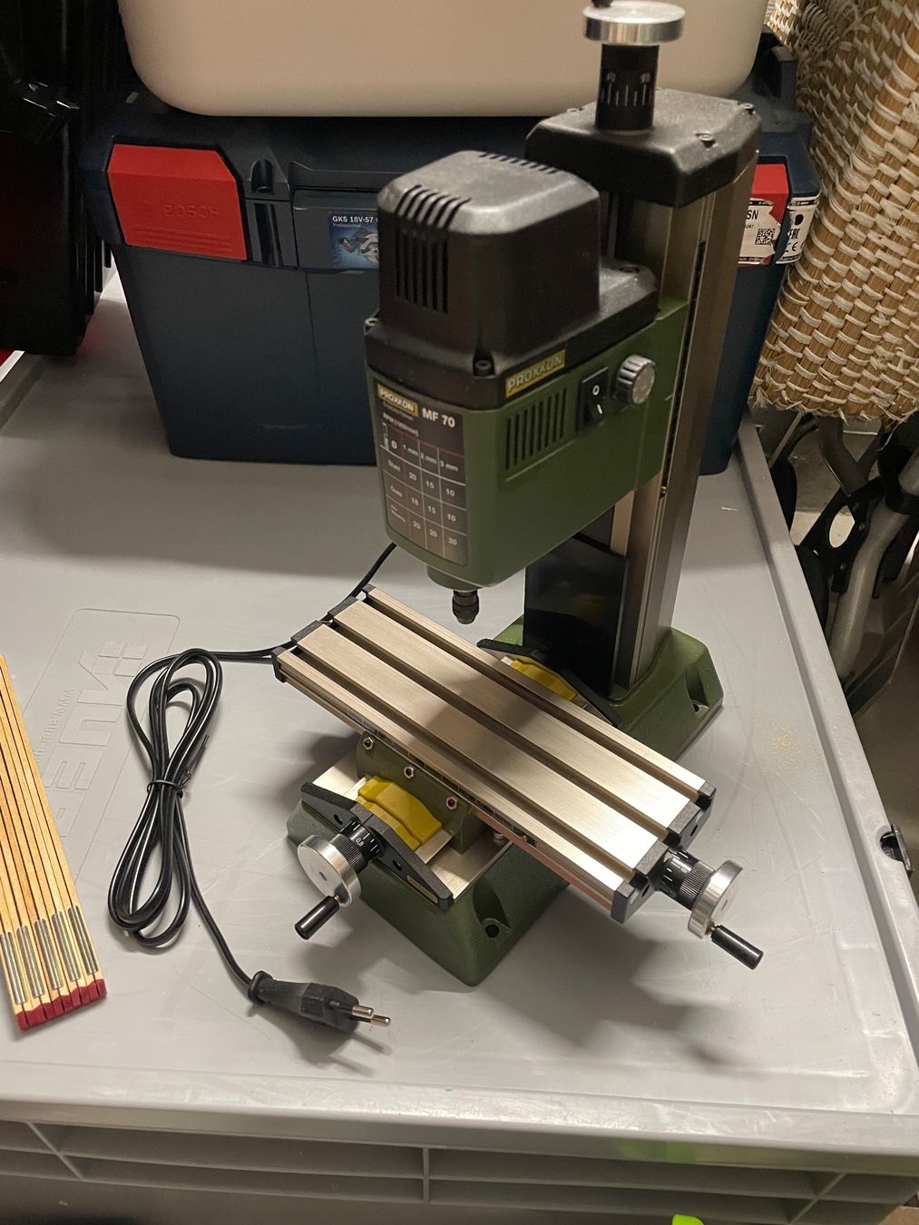Proxxon Tutte le macchine: Proxxon MICRO-Fräse MF 70 – Nuovo (secondo la descrizione) da Zürich venduto da nebisnebis