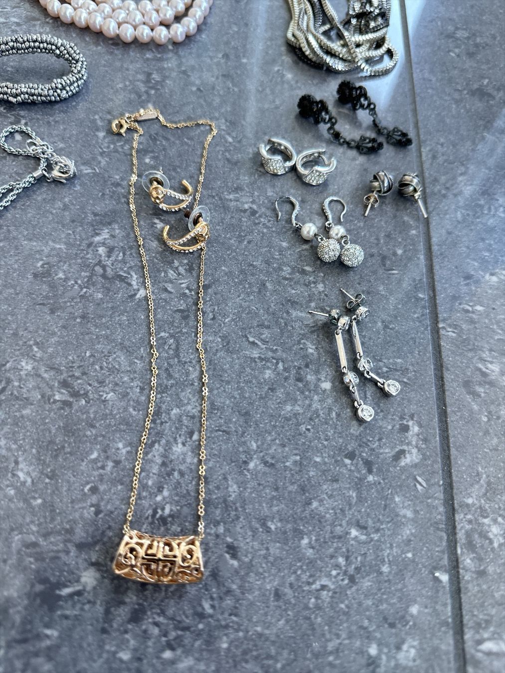 Altri gioielli: Costume jewellery set – Usato da Wädenswil venduto da runwayhysteria 1