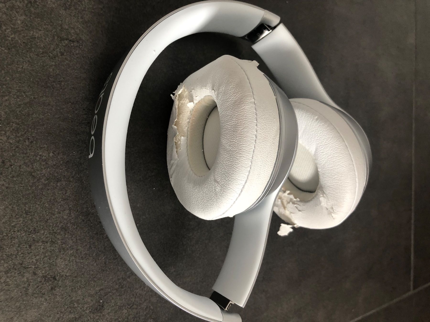 Beats Cuffie: Beats Solo Wireless – Usato da Oberägeri venduto da MariaLehman 3