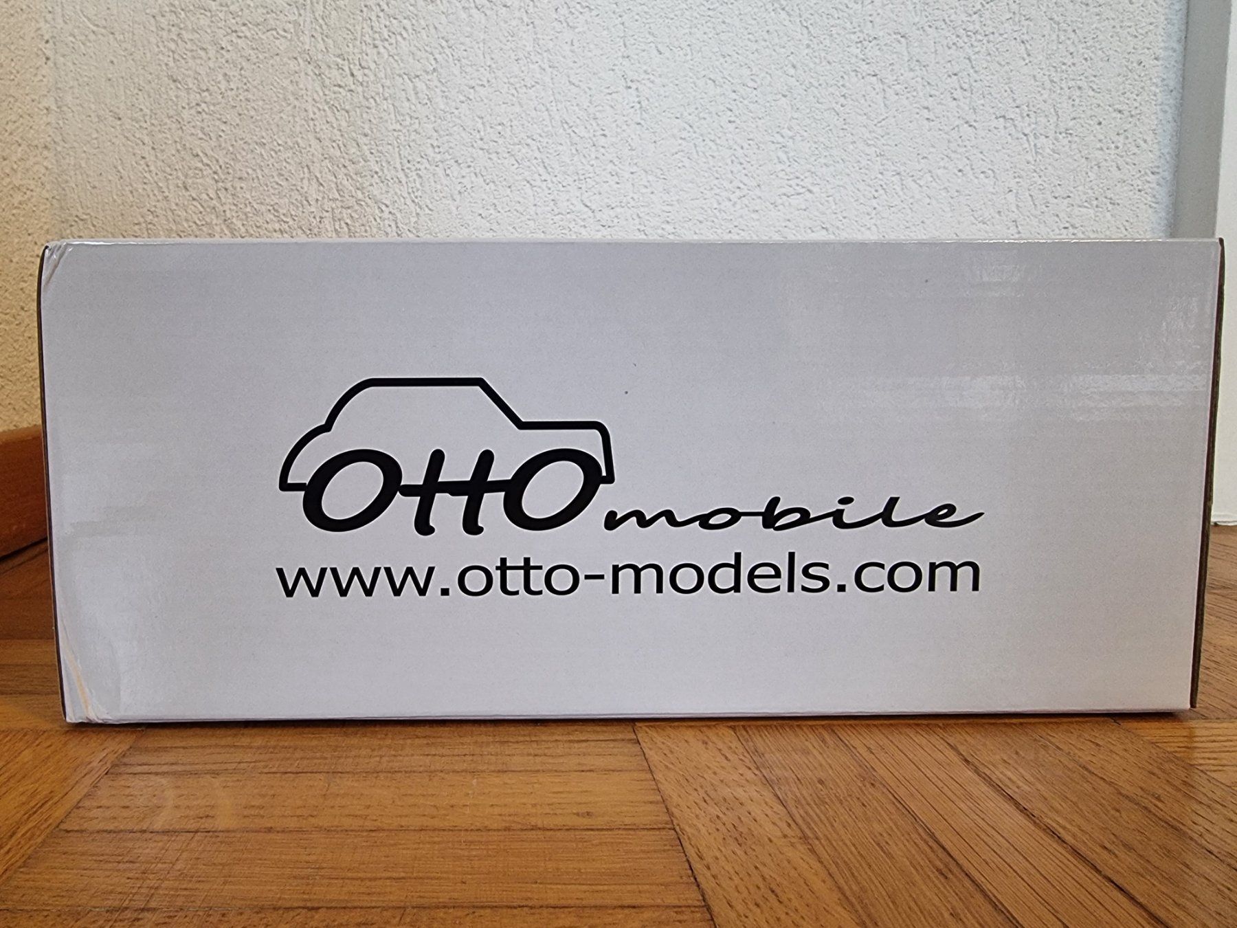 Renault Modellini d'auto: 1/18 OTTO Renault 19  16S Cabriolet – Usato da Chateau d'Oex venduto da sam_58r2