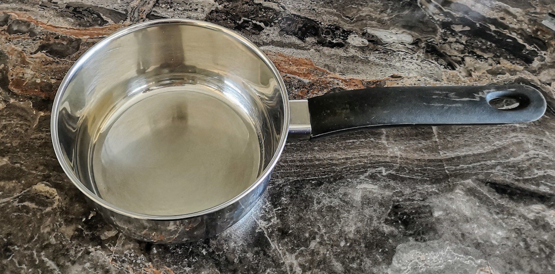 Pfannen: 2 Stiel-Pfannen neuwertig! – Gebraucht aus Widnau von Schurlibua 4