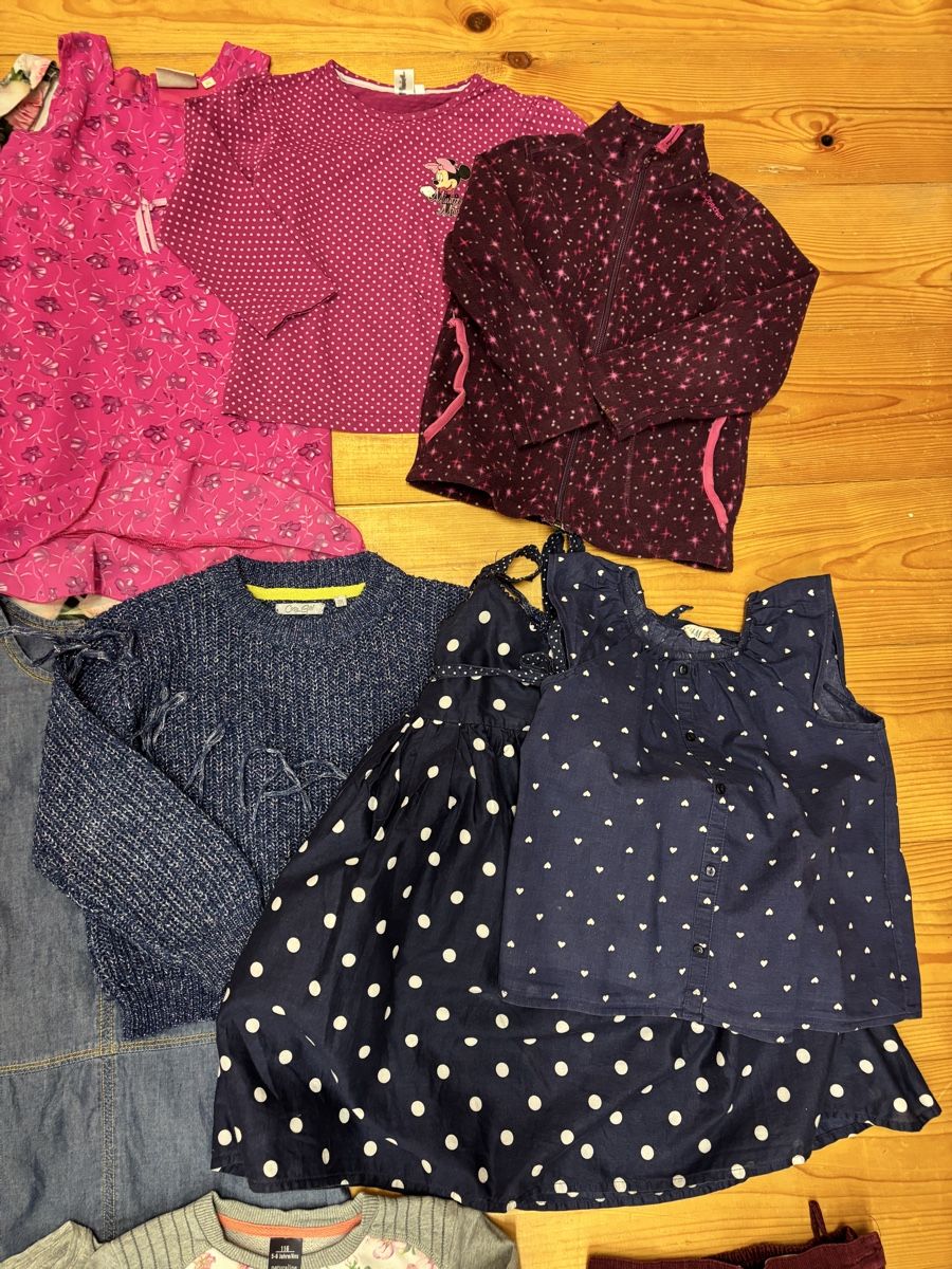 Lotti & Set di vestiti: Kleiderpaket Mädels, Grösse 110/116 – Usato da Büren an der Aare venduto da Nikito2001 3