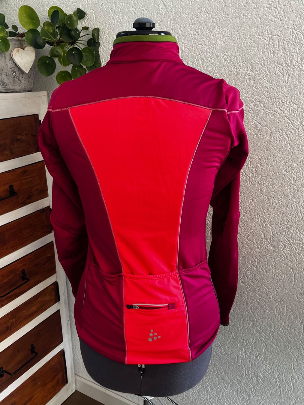 Craft Jacken: Veste de running Craft taille S – Gebraucht aus Develier von lili_1 1
