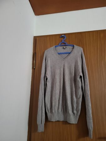 Pull Uniqlo 100% cachemire gris, taille L - défaut