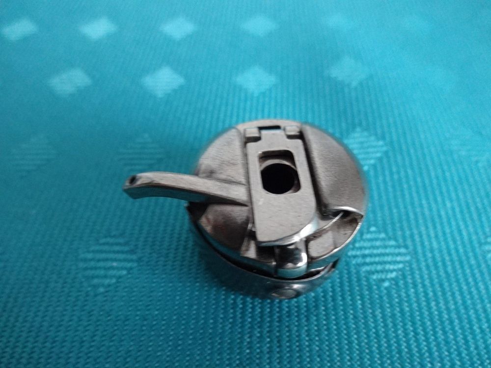 Spulenbox Transparent - Aufbewahrung Für 25 Nähspulen, Praktische Klappbox