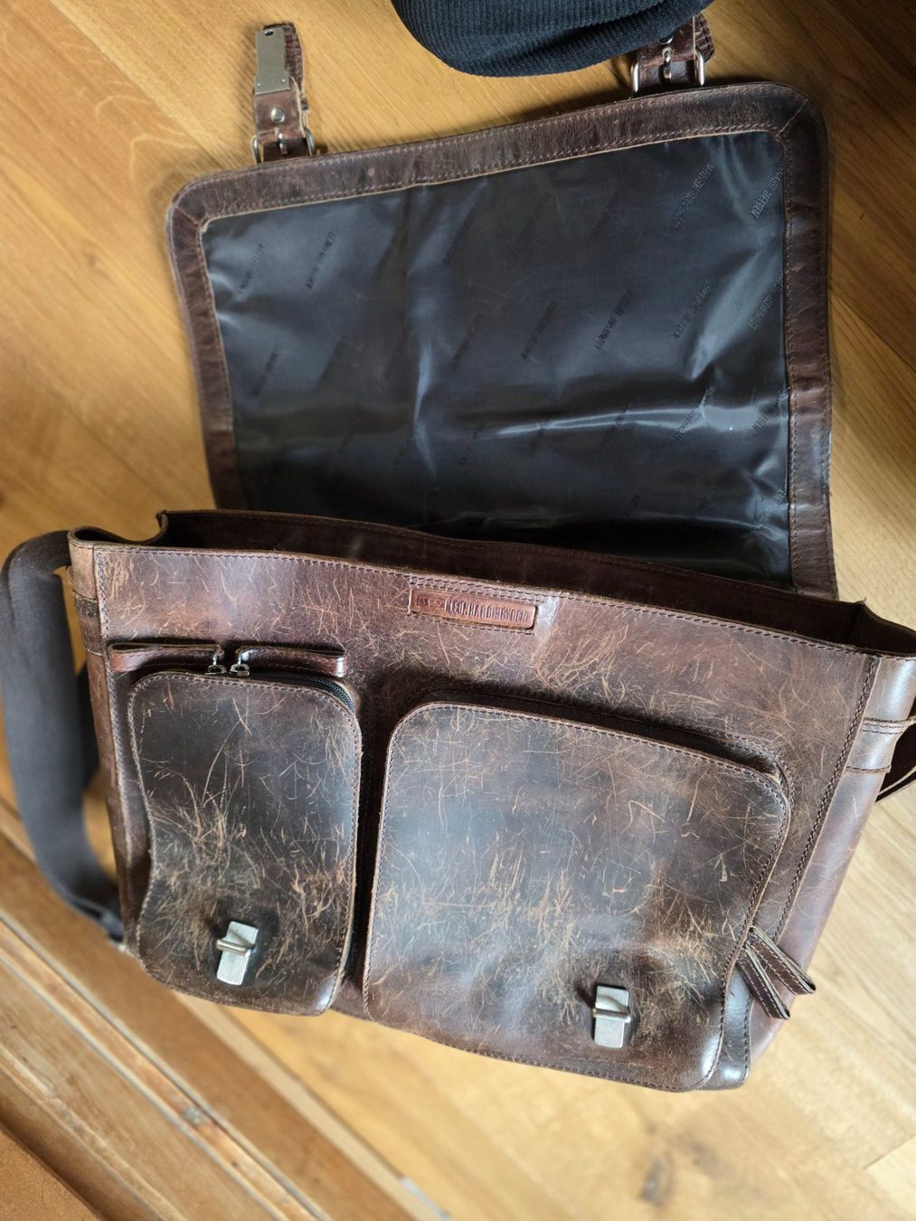 Koffer & Taschen: robuste Leder Akten Mappe Laptop Tasche Leonhard Heyden – Gebraucht aus Walterswil BE von Lonitti 6