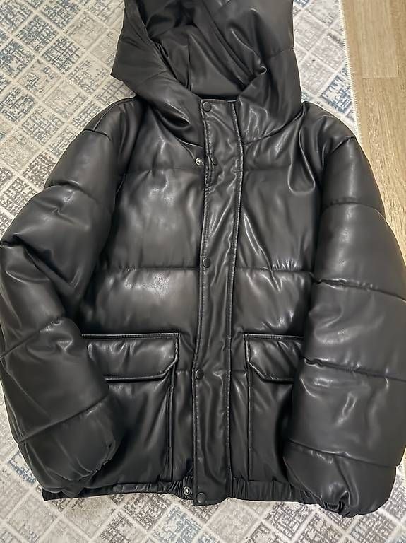 Giacche: Winterjacke  Leder von ZARA  – Usato da Kloten venduto da Privat2011