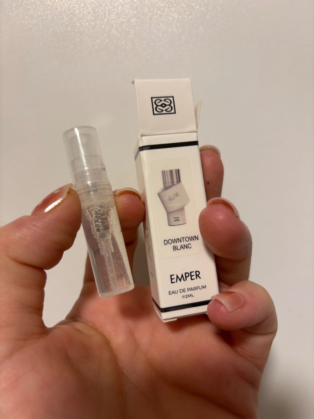 Profumi & Eau de Toilette: EMPER Downtown Blanc EDP 2ml. Sample. (L.12.12 Blanc Lacoste – Nuovo e nell'imballaggio originale da Zürich venduto da deruja
