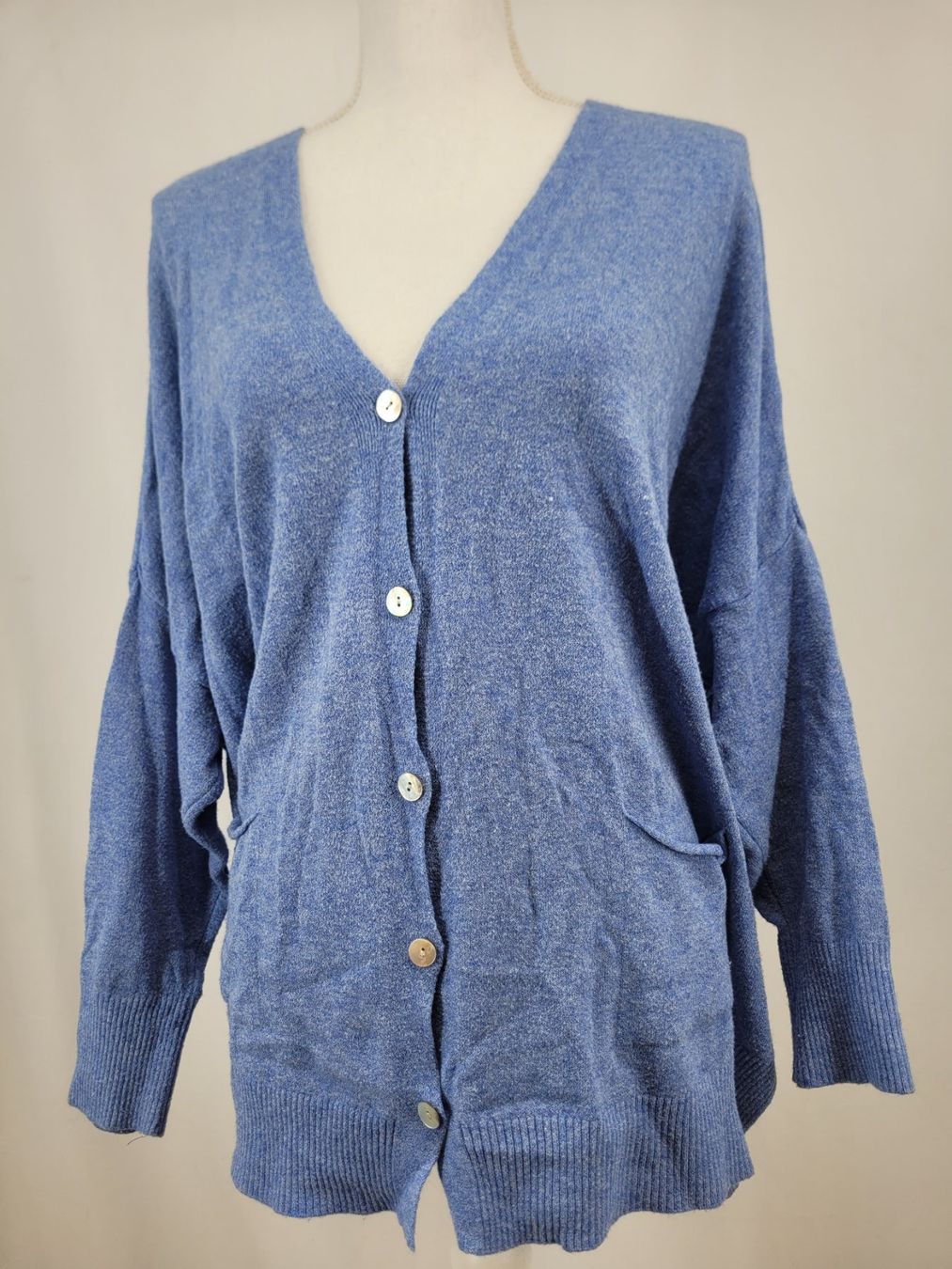 Gilet & Giacche senza maniche: Cardigan bleu clair – Usato da Lausanne venduto da PlusValue_Lausanne 5
