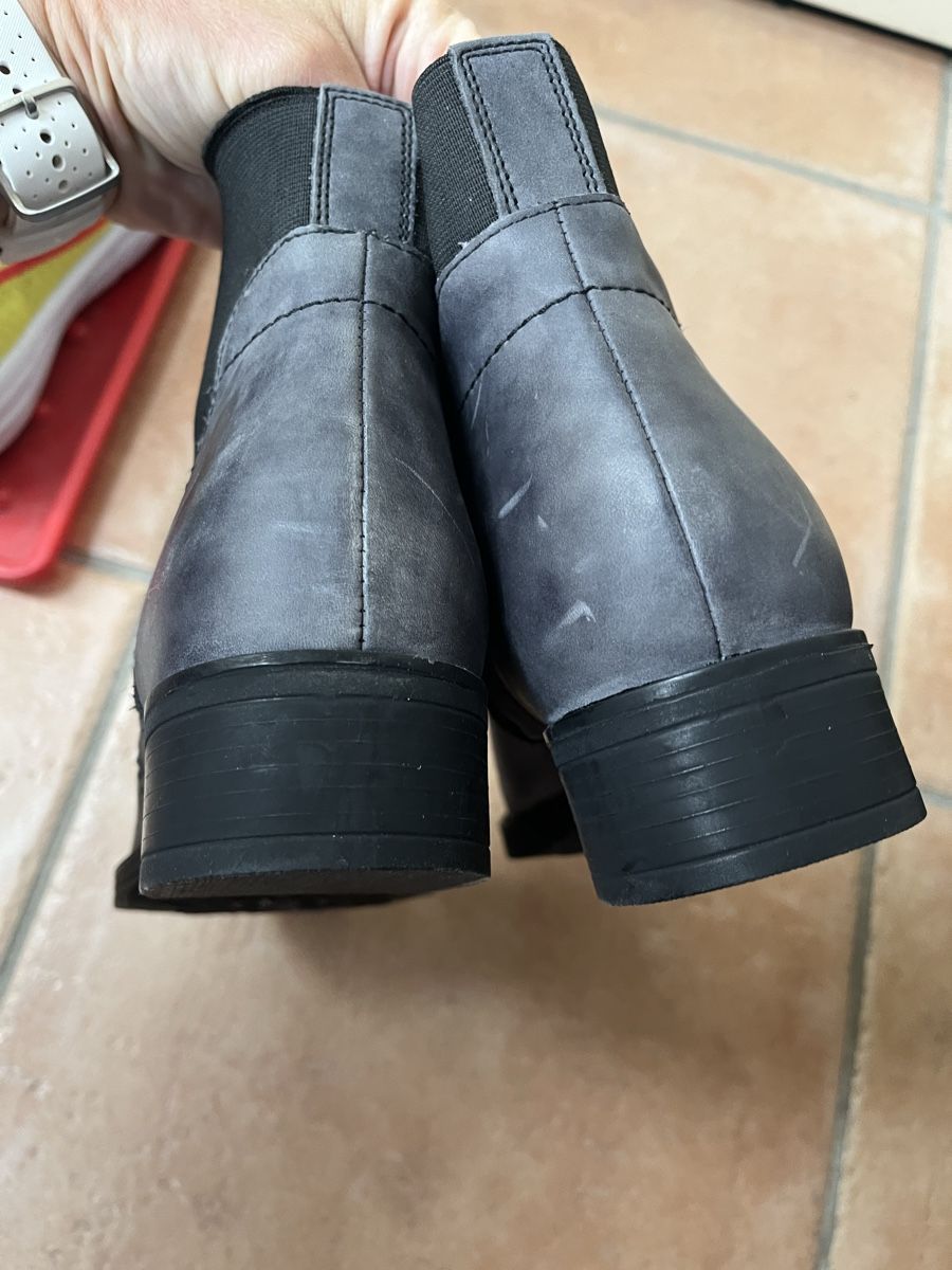 Geox Scarpe da donna: Geox Stiefeletten Grösse 39.5 – Usato da Boniswil venduto da Nolutoan13 2